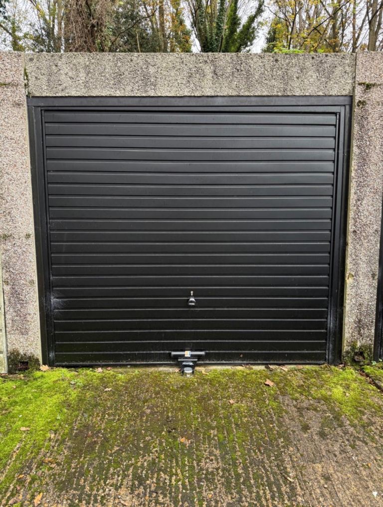 Garage to rent in Highgate, Crouch End borders N6 (Avenue Road)