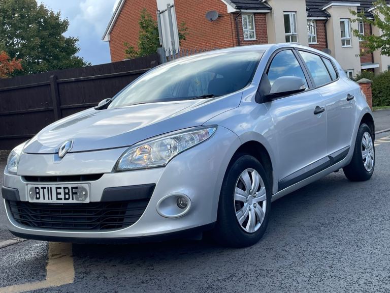 Renault, MEGANE, Hatchback, 2011, Manual, 1598 (cc), 5 doors