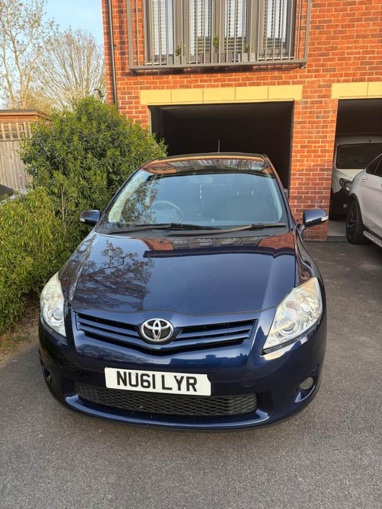 Toyota, AURIS, Hatchback, 2012, Manual, 1329 (cc), 5 doors