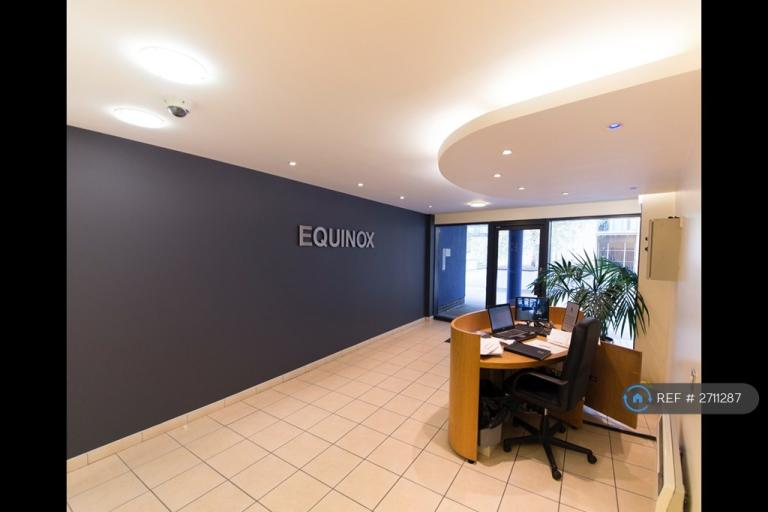 1 bedroom flat in Douglas Path, London, E14 (1 bed) (#2711287)