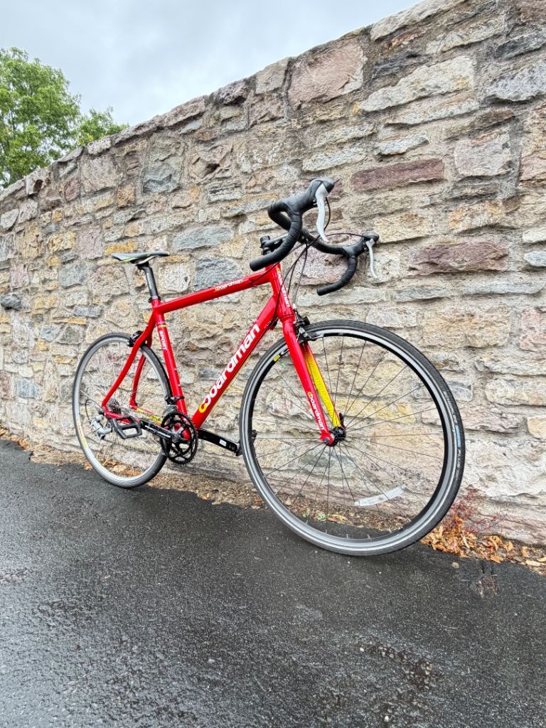 BOARDMAN ROAD BIKE IN PERFECT CONDITION 