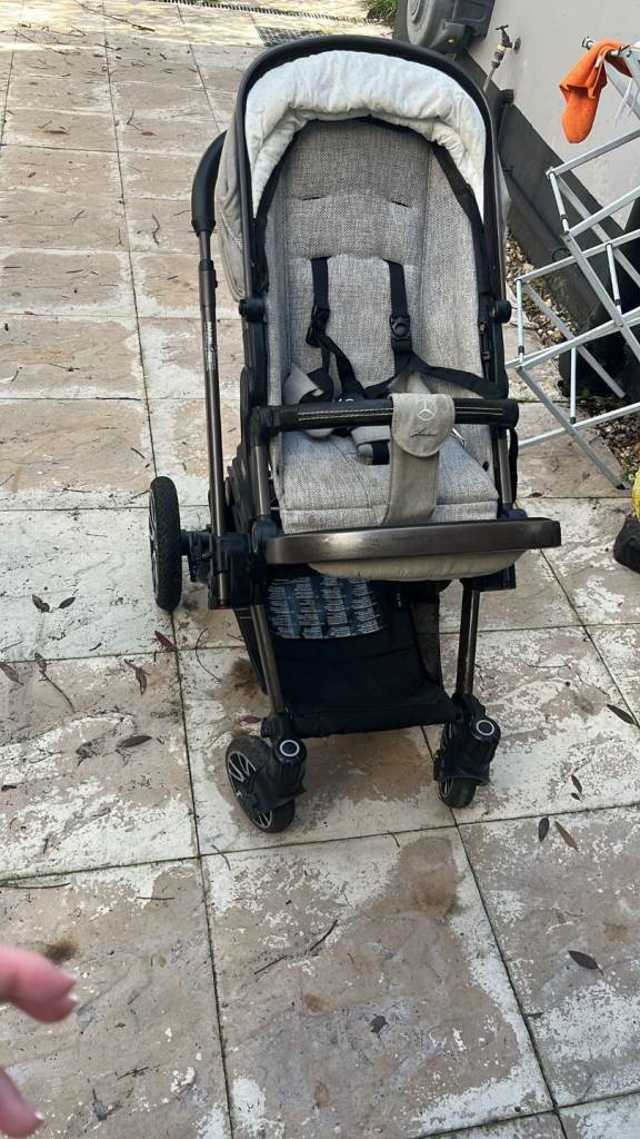 Mercedes-Benz stroller travel system 