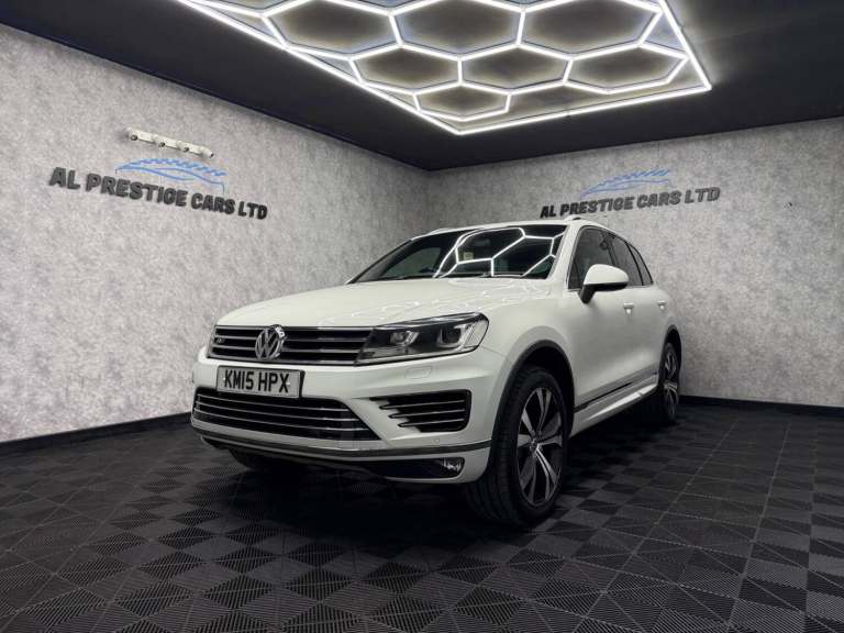 2015 Volkswagen Touareg 3.0 V6 TDI BlueMotion Tech R-Line 5dr Tip Auto ESTATE DIESEL Automatic
