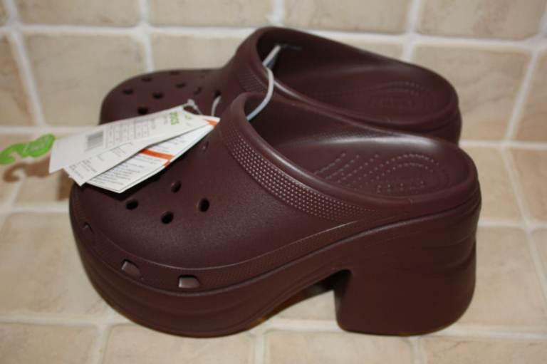 Crocs Siren Clogs in Brown - UK Size 6 **New with Tags**