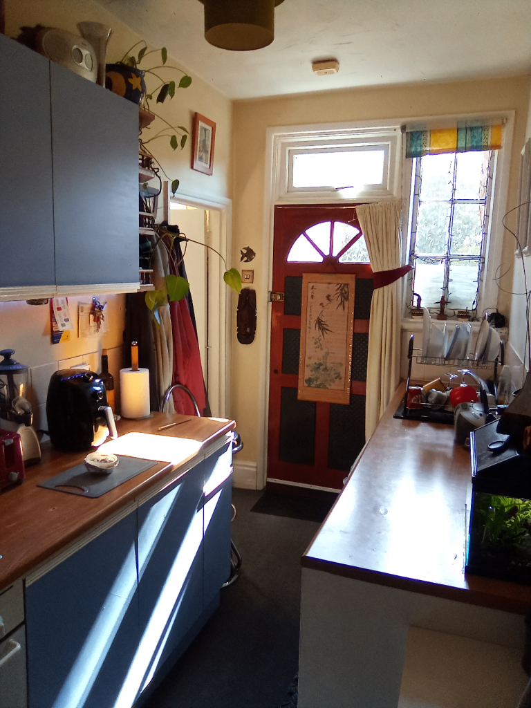 Studio flat for sale - near Heathrow