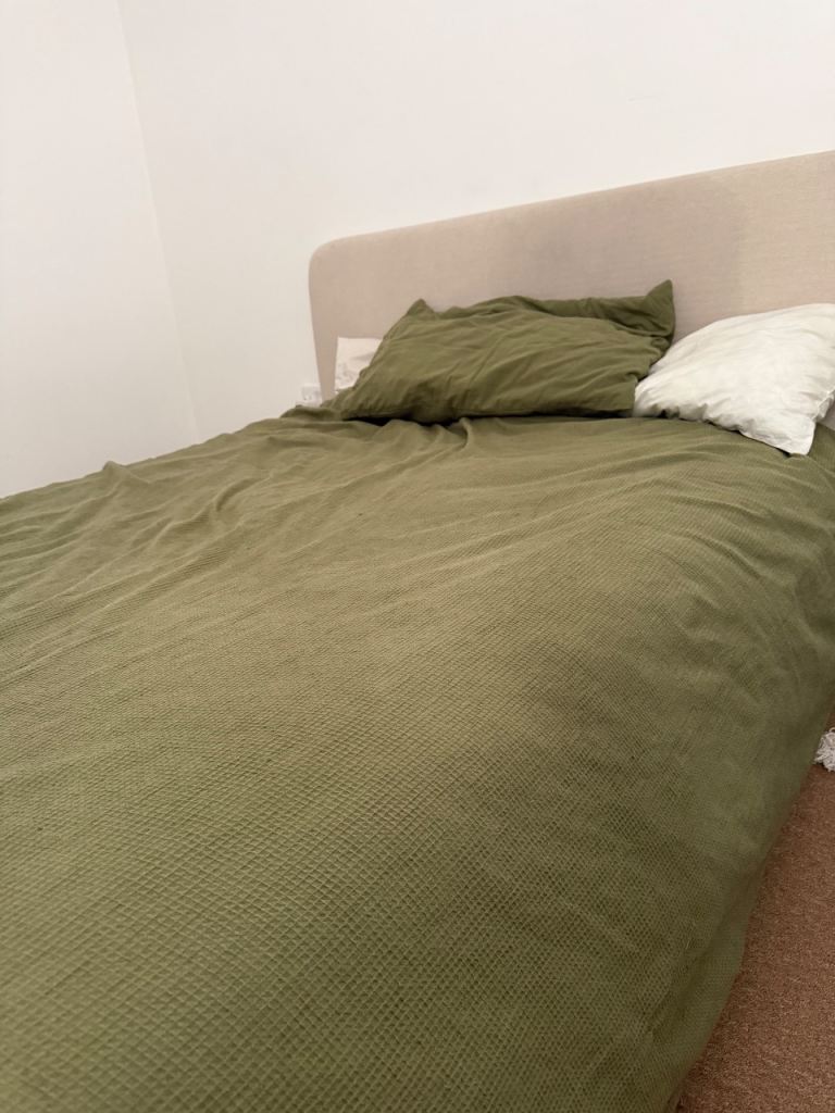 Queen size bed + mattress + storage