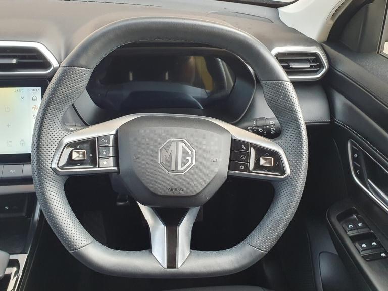 2025 MG MG ZS 1.5 Hybrid+ Trophy 5dr Auto Hatchback Hybrid Automatic