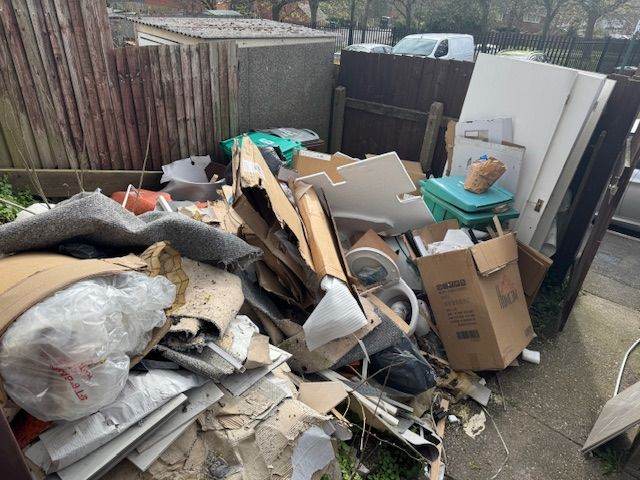 House & Office Clearance | Man and Van | Waste Clearance | Garden Clearance | Same Day Service!