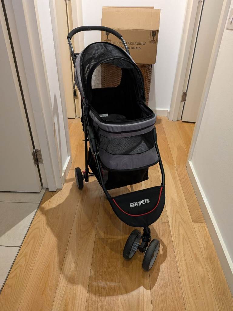 Foldable Pet Pram - great condition 