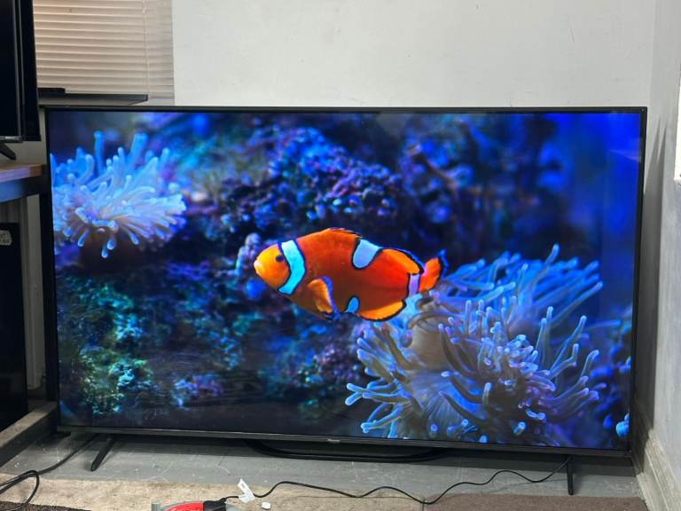 Hisense ultra 4k smart 55inch used good condition tv 
