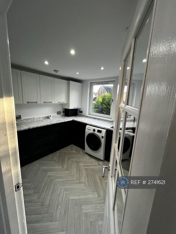 2 bedroom flat in Keats Place, Dundee, DD3 (2 bed) (#2741621)