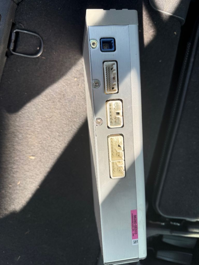 Lexus 86280-0E010 Audio Amplifier - Good Condition
