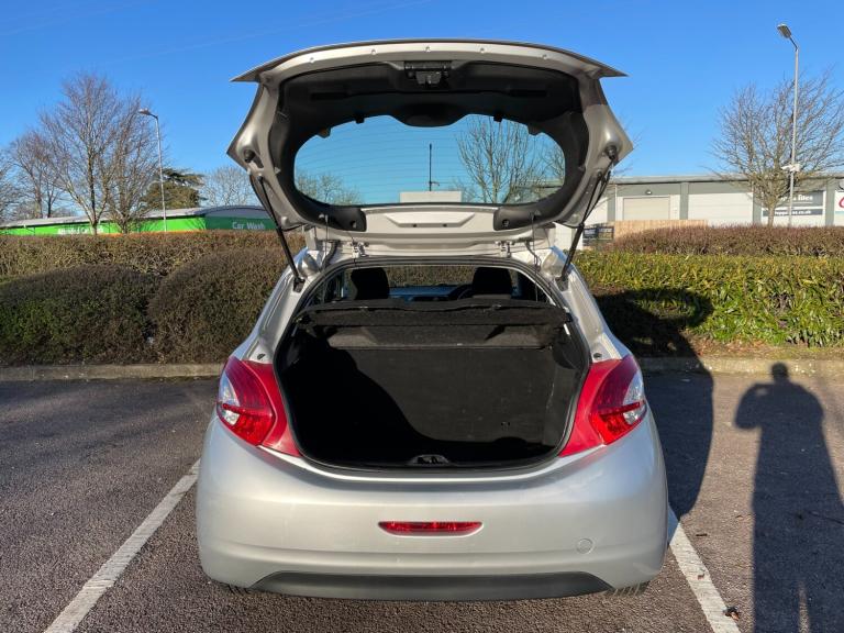 2014 Peugeot 208 1.0 VTi Access 3dr HATCHBACK Petrol Manual