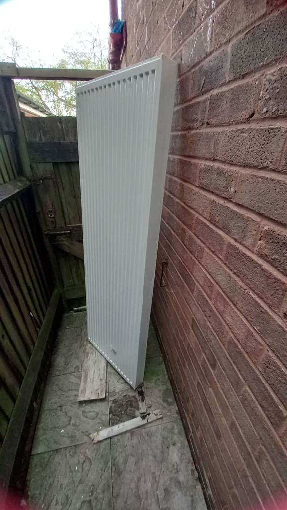 Vertical radiator
