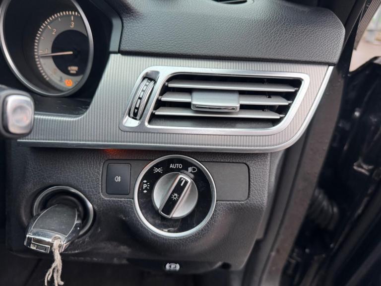 2015 Mercedes-Benz E Class E220 BlueTEC SE 4dr 7G-Tronic SALOON DIESEL Automatic