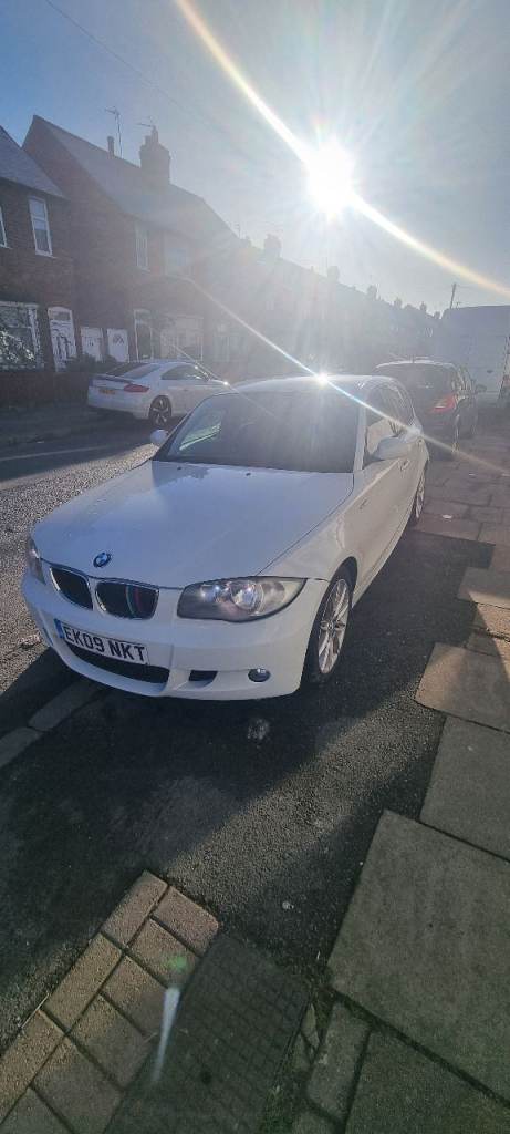 BMW, 1 SERIES, Hatchback, 2009, Manual, 1995 (cc), 5 doors