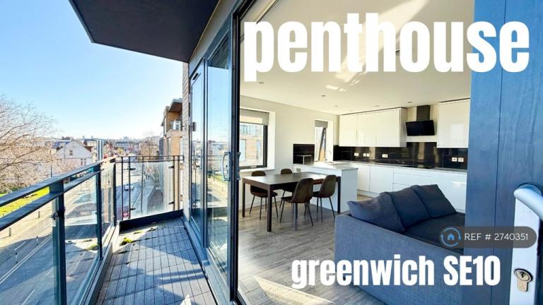 3 bedroom flat in Illustrious House, London, SE10 (3 bed) (#2740351)