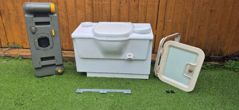 THETFORD PORTA POTTI toilet for camper caravan motorhome boat - cassette and manual flush.