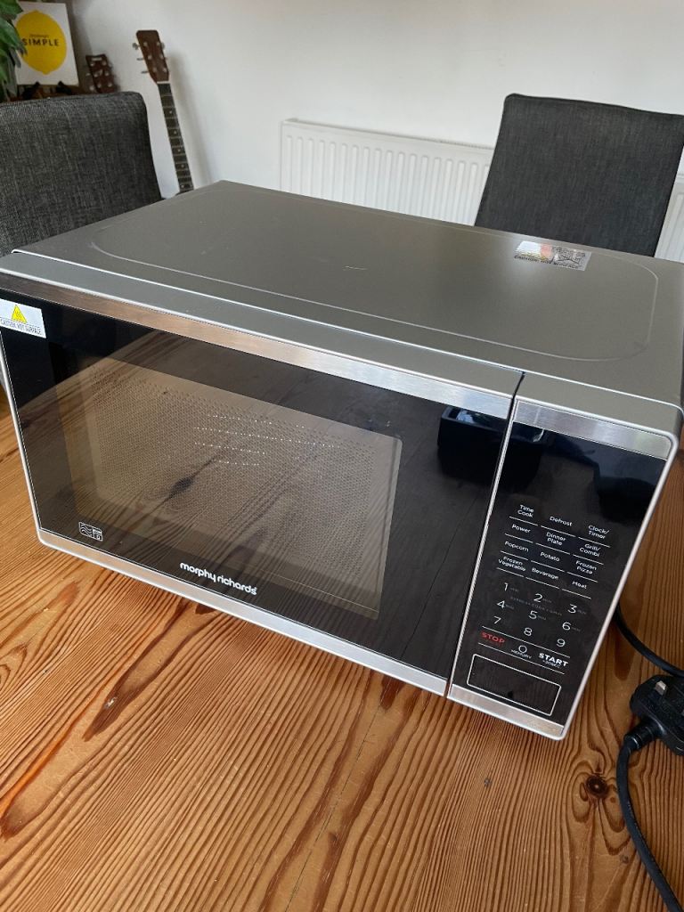 Morphy Richard’s 800W microwave