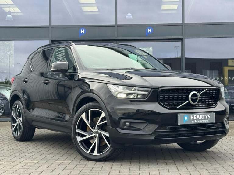 2020 Volvo XC40 1.5h T5 Twin Engine Recharge 10.7kWh R-Design Pro SUV 5dr Petrol Plug-in Hy ESTAT...
