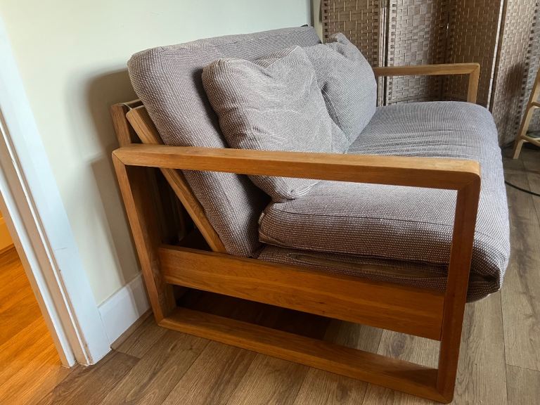 Solid oak futon company Cuba sofa bed - Moving sale - Excellent condition 