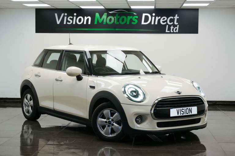 2019 MINI Hatch 1.5 Cooper Classic Steptronic Euro 6 (s/s) 5dr HATCHBACK Petrol Automatic
