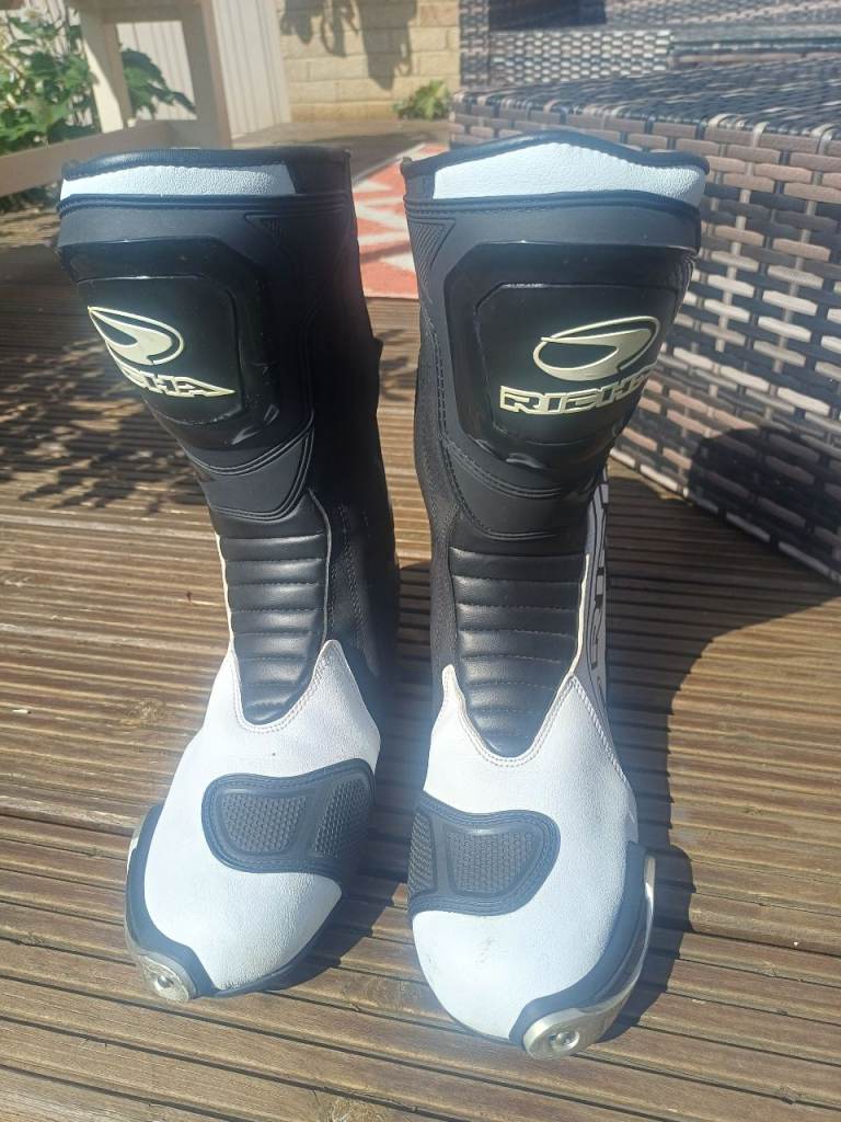 Richa waterproof motorbike boots size 12