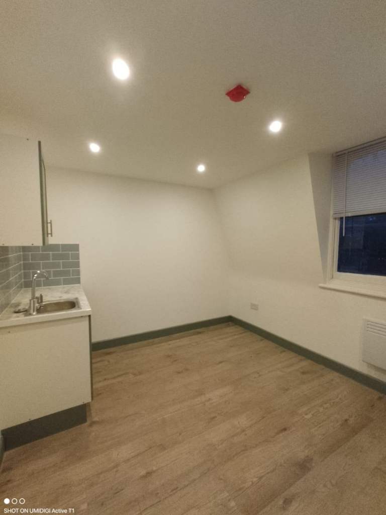 HMO Studio Flat – Wandsworth Area - SW15 6BA – DSS Welcome (35+)