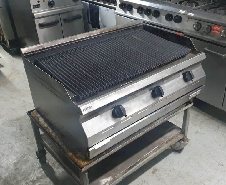 Garland Grill Radiant Char-Broilers 3 Burners 90cm Serviced Natural Gas - 13/12