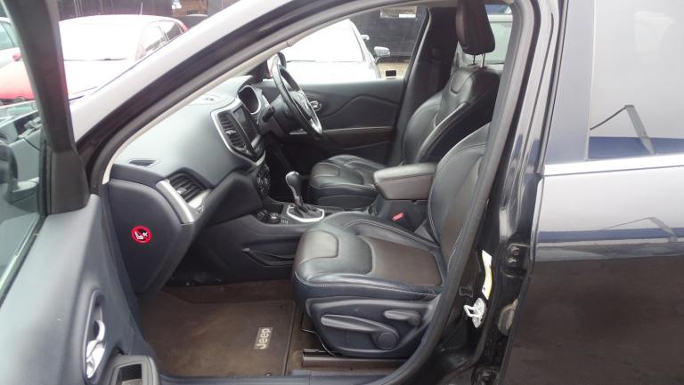 JEEP CHEROKEE 2.0 Cherokee 2.0 170hp Limited 4wd 9spd Auto Black Auto Diesel 201