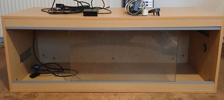 Large Wooden Vivarium with Microclimate Ministat 300 and Heater