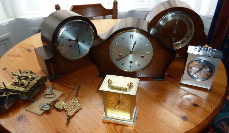 Collection of Vintage Wooden Mantel and Desk Clocks with Parts And Keys ( NO TEXTS PLEASE )