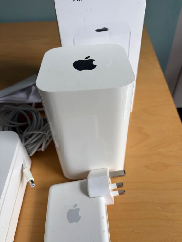 Apple Airport Extremes and Express