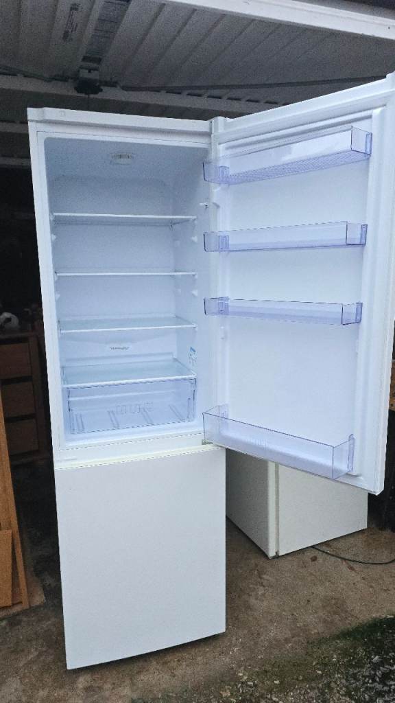 Beko Fridge Freezer  - Great Condition  - Can deliver locally from £7
