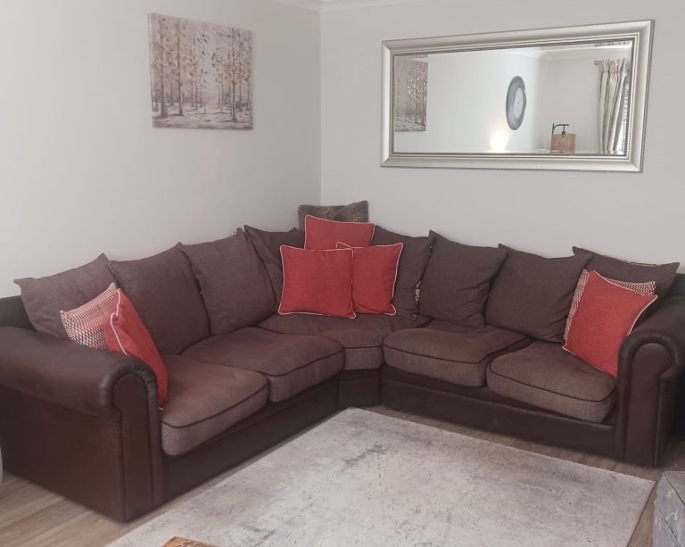 Brown Corner Sofa – Good Condition
