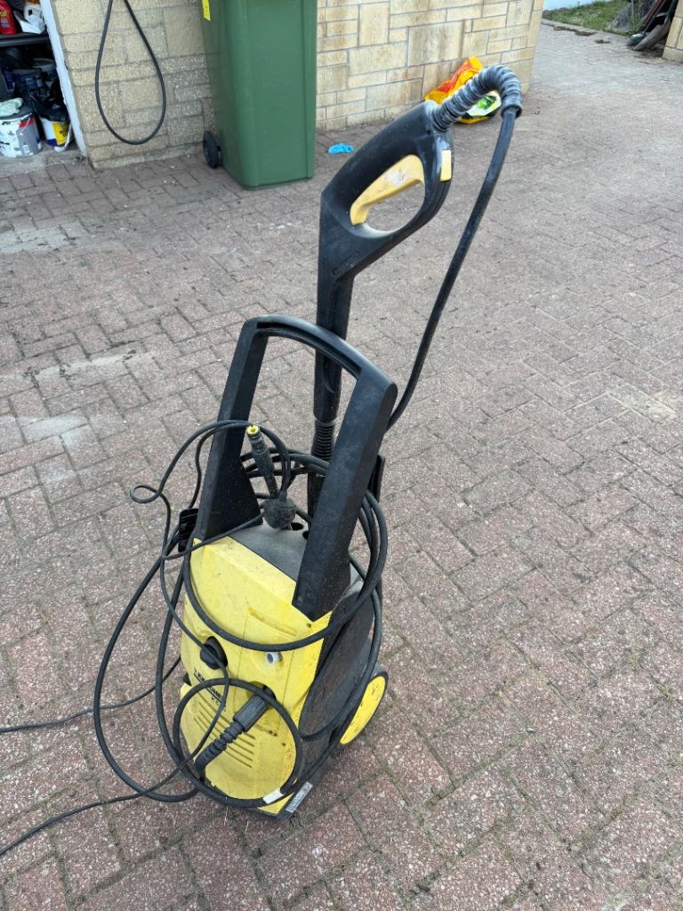Karcher Pressure Washer 