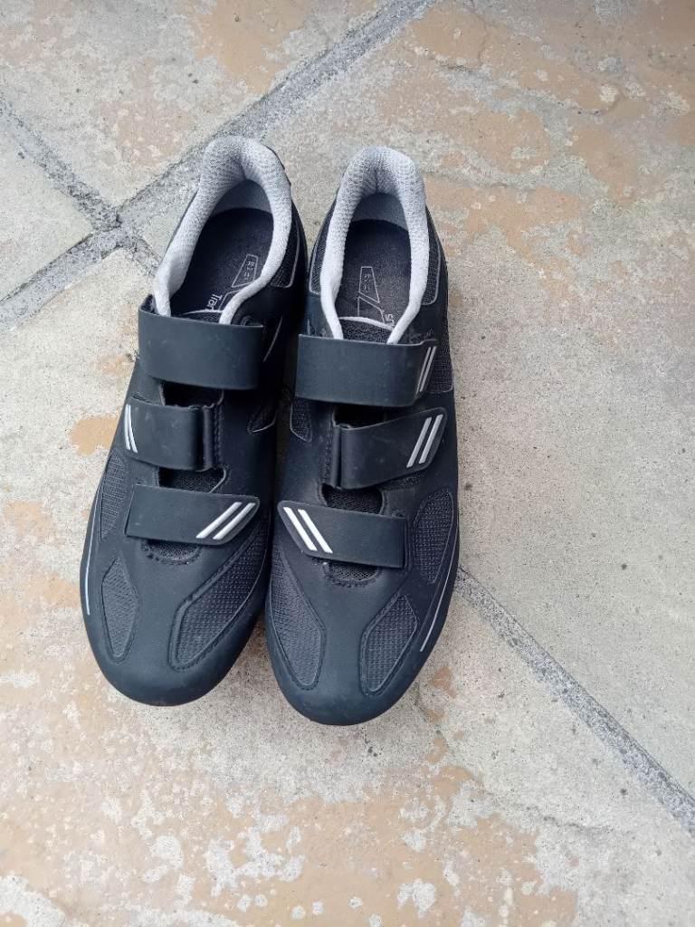 Black Size 12 Cycling Shoes - As Good As New
