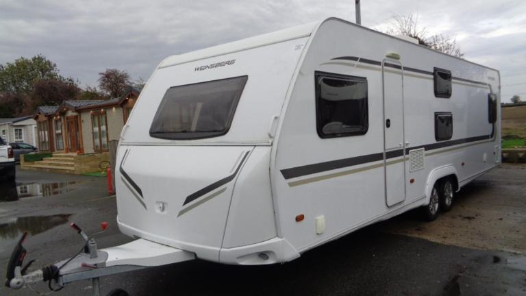 Weinsberg CaraOne 7 BERTH,FIXED BED,FIXED BUNK BEDS IN VERY NICE CONDITION 2018