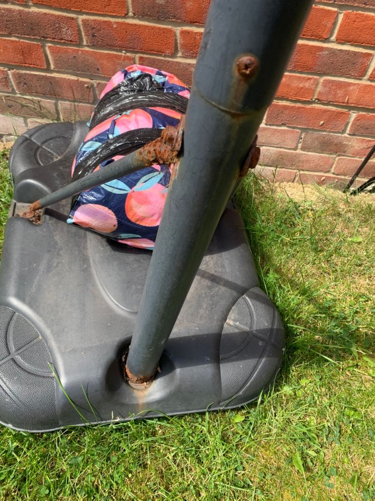 Basketball hoop