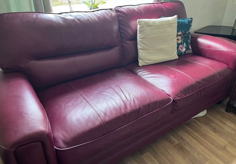 HOUSE CLEARANCE SALE – Quality Furniture & Household Items