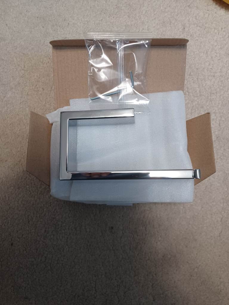 Genuine Waterbury QU04 Mirror Polished Stainless Steel Toilet Roll Holder RRP £35