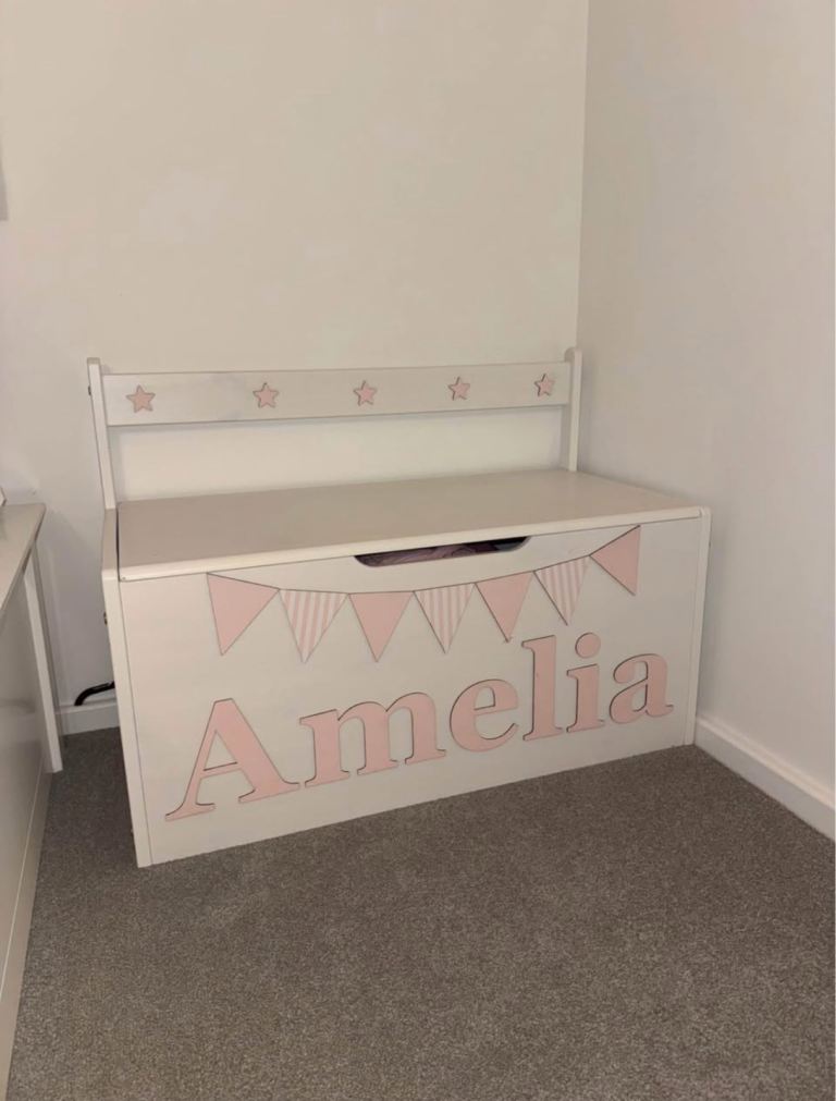 Amelia Toy Box