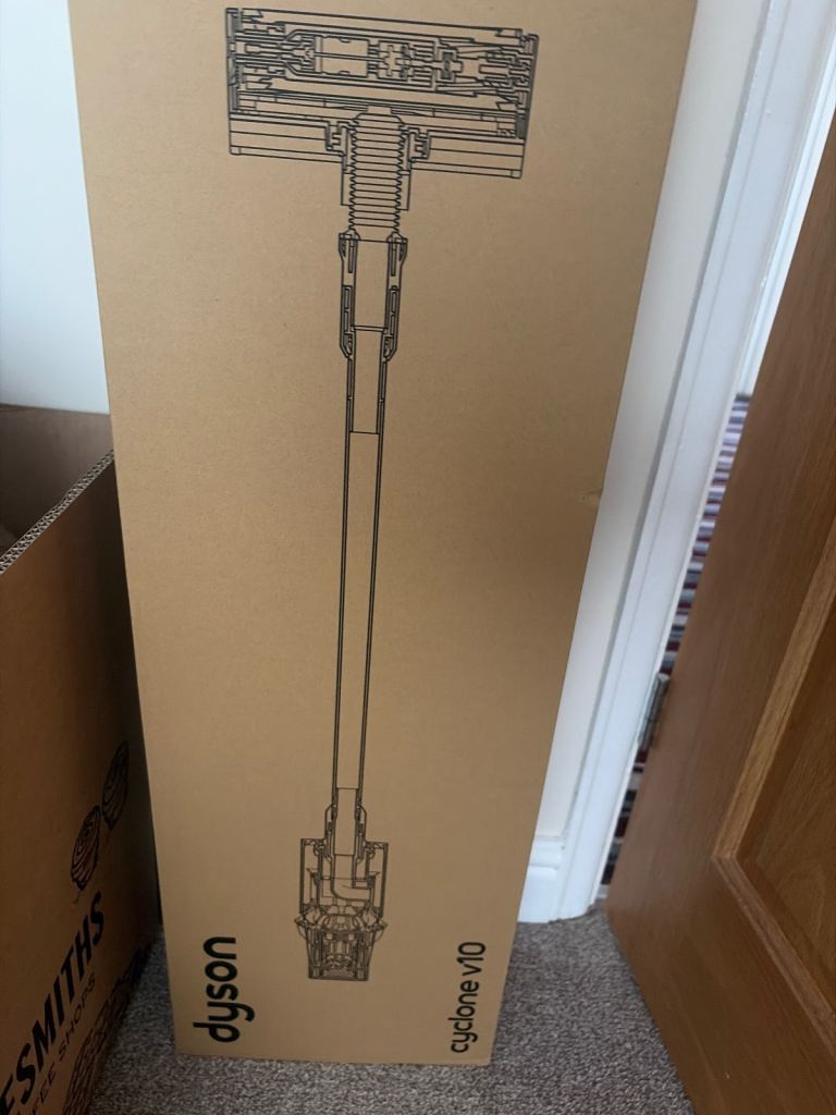 Dyson Cyclone V10 Total Clean Vacuum Cleaner – NEW