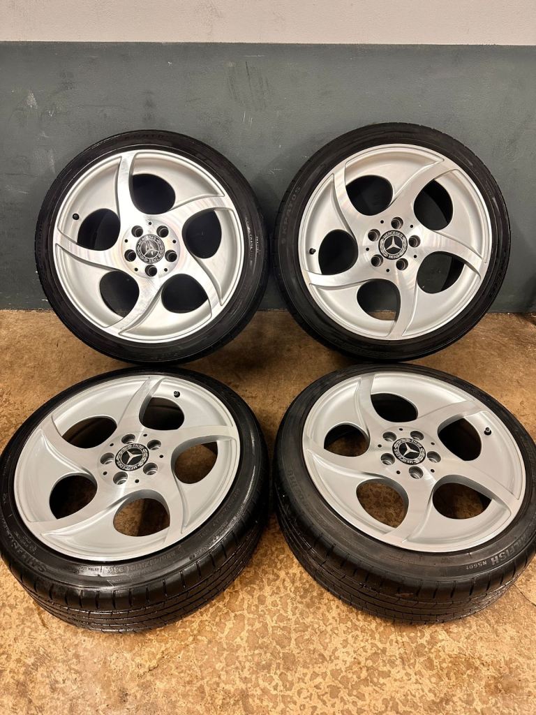 18" Alphard alloy wheels & tyres