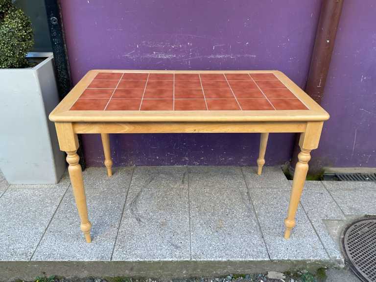 Beech tiled kitchen table (9377)