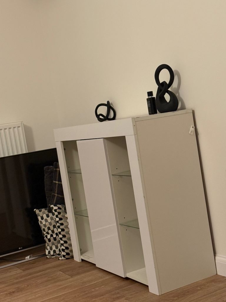 White gloss sideboard NEED GONE ASAP