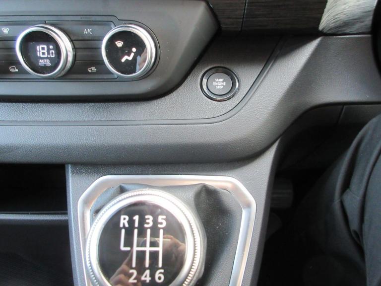 2025 Nissan Primastar 2.0 dCi 30 Tekna Panel Van 5dr Diesel Manual L1 H1 Euro 6 (s/s) (130 ps) PA...