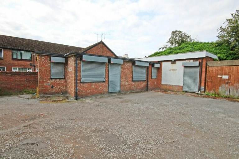 Warehouse Unit For Sale in Widnes
