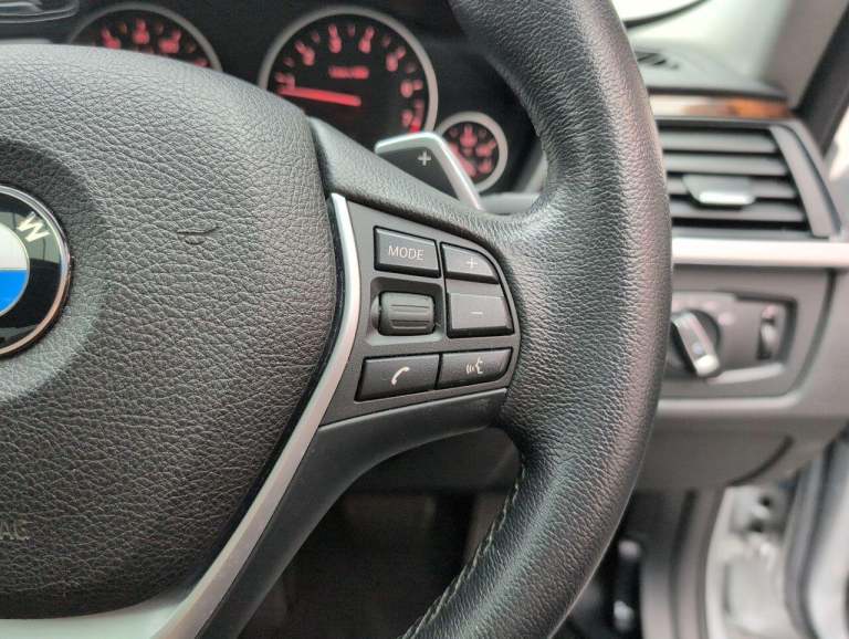 2015 BMW 3 Series 3.0 335i Luxury Saloon 4dr Petrol Auto Euro 6 (s/s) (306 ps) GLASS SUNROOF+ SAL...