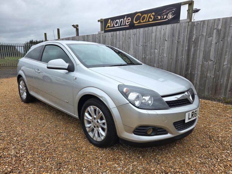 2011 Vauxhall Astra SRI Hatchback Petrol Manual